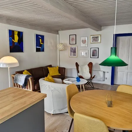 Walnuss Lägenhet Nylarskirke