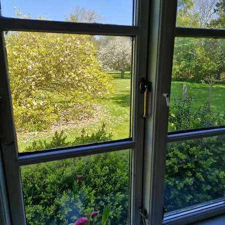 Walnuss Lägenhet Nylarskirke